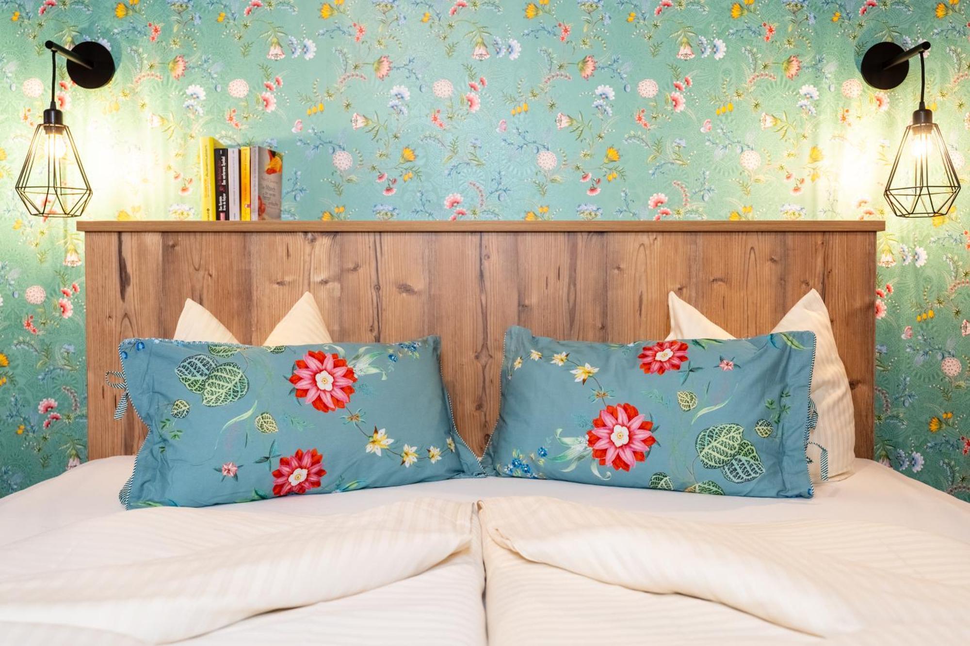 Hotel Krone Tirol Ройте Екстериор снимка