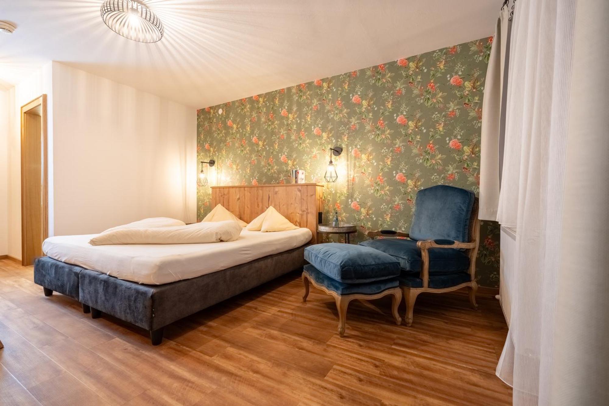 Hotel Krone Tirol Ройте Екстериор снимка